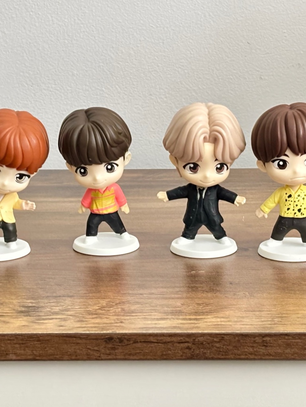 McDonald's Tiny Tan BTS 2025 Throwback Edition Happy Meal Toy Mixed Set of 4 LOT